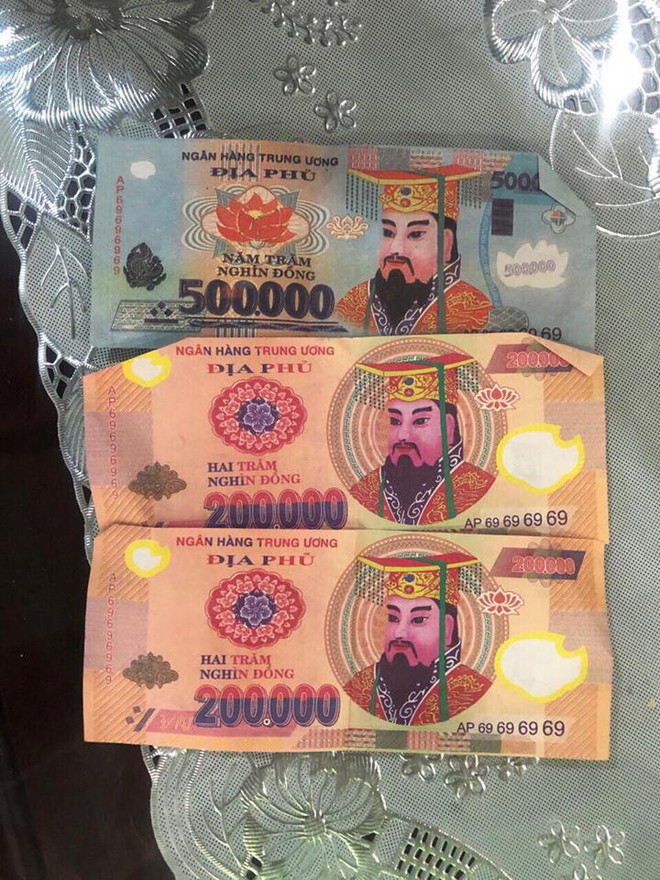 Công an Hà Nội tìm ra người trả 900.000đ tiền âm phủ cho khách Tây - Ảnh 2.