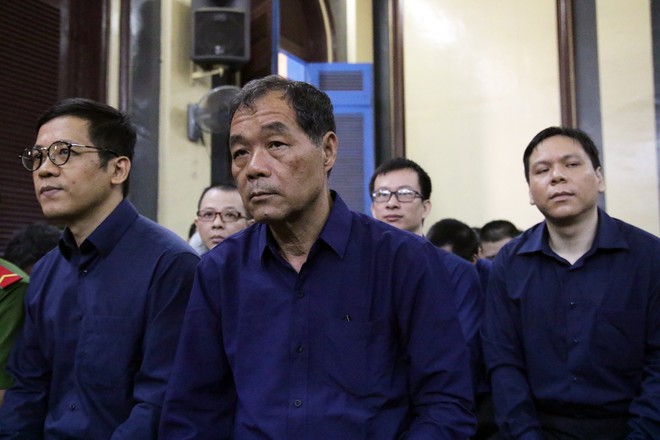 Ông Trần Bắc Hà lại đi Singapore chữa bệnh ung thư trước phiên xử Trầm Bê, Phạm Công Danh - Ảnh 2.