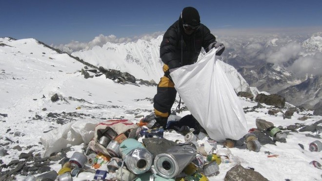 Những điều kỳ dị trên đỉnh Everest mà bạn sẽ không thể ngờ tới - Ảnh 5.