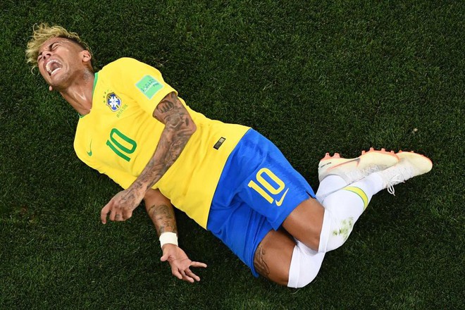 Màn ảo thuật bị lỗi khiến Neymar… “không biết giấu mặt vào đâu cho đỡ thẹn” - Ảnh 7.