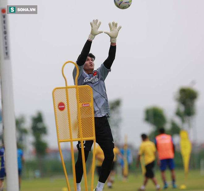 HLV Park Hang-seo than khó vì đối thủ bị FIFA... cấm - Ảnh 9.