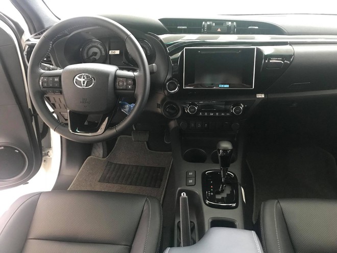 Chi tiết Toyota Hilux 2018 bản cao cấp nhất, giá 878 triệu đồng - Ảnh 5.