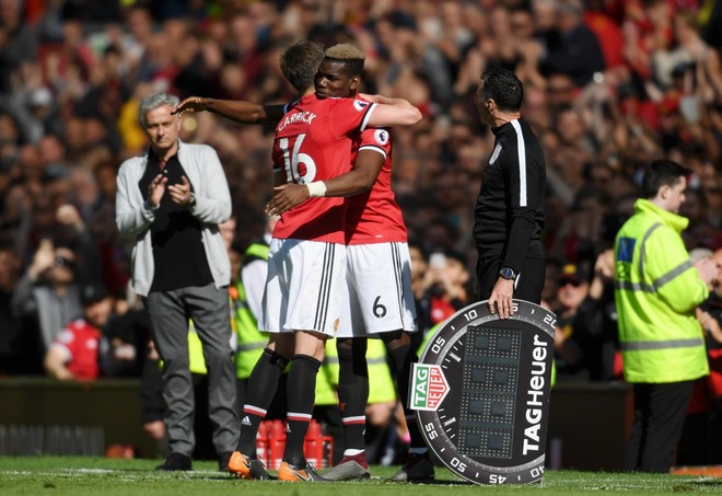 Quên Pogba đi, bởi chúng ta không thuộc về nhau đâu, Mourinho ạ! - Ảnh 2.