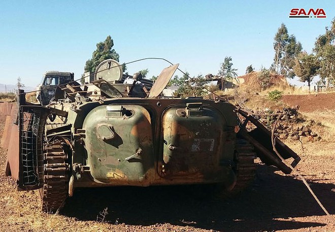 Quân đội Syria chiếm giữ nhiều vũ khí, giải phóng hàng loạt cứ địa thánh chiến ở Quneitra - Ảnh 4.