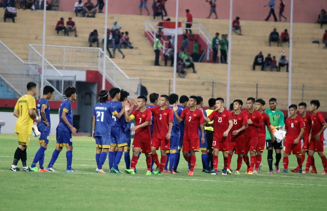 Rút kinh nghiệm Thái Lan để đại phá Philippines, U19 Việt Nam vẫn bị chê - Ảnh 2.