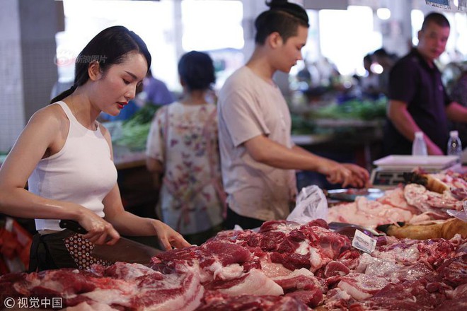 Cô gái 26 tuổi bỏ việc văn phòng ra chợ bán thịt được mệnh danh là Tây Thi thịt lợn gây sốt mạng xã hội Trung Quốc - Ảnh 5.