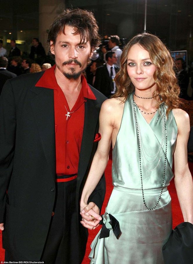 Người tình 14 năm không cưới của Johnny Depp lên xe hoa ở tuổi 45 - Ảnh 7.