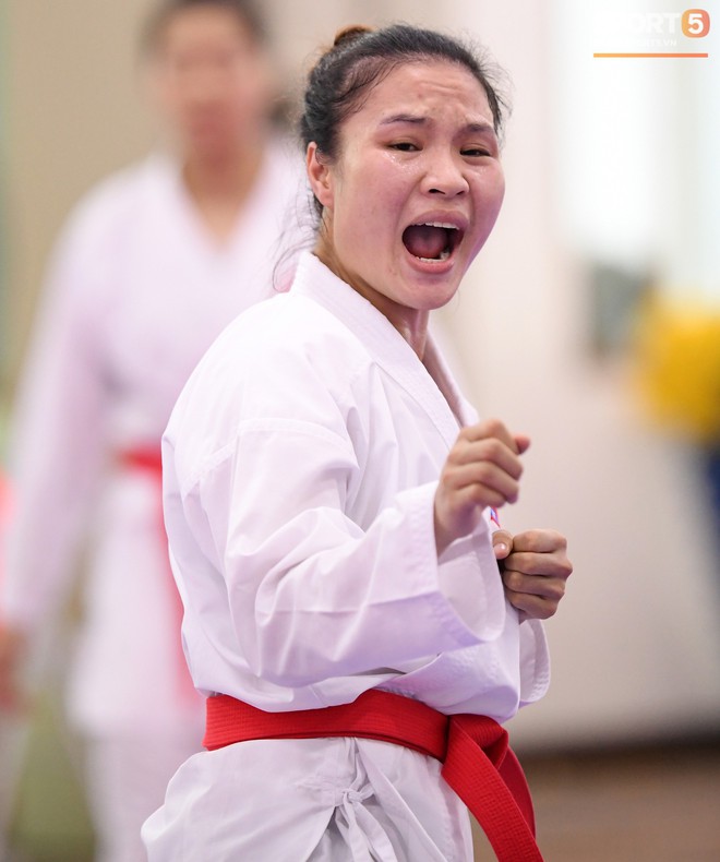 Các nữ võ sĩ Karate Việt Nam miệt mài tập luyện, sẵn sàng tranh tài tại Asiad 2018 - Ảnh 5.