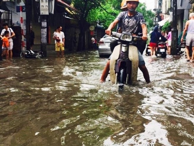 Những trận lũ lụt lớn nhất Việt Nam trong 20 năm qua - Ảnh 2.