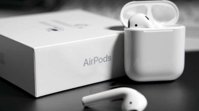 Ngắm tai nghe AirPods sang chảnh phiên bản vàng 24K, giá 232 triệu đồng - Ảnh 1.