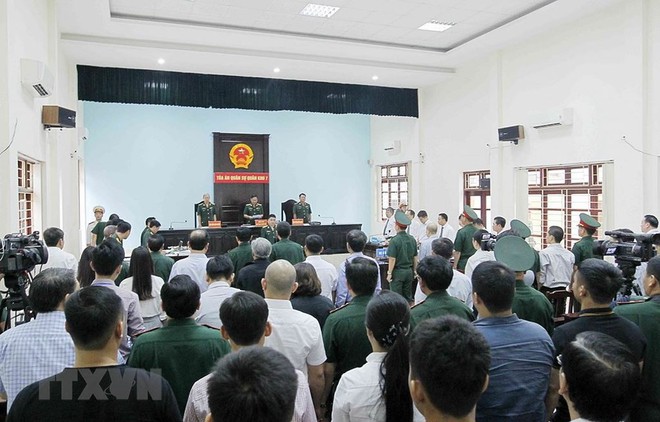 Út trọc khai nhà nghèo khổ, học ít, chữ xấu nên nhờ người khác viết hộ lý lịch Đảng - Ảnh 1.