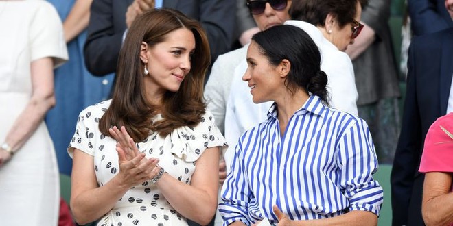 Giữa tâm bão đầy thị phi với cha đẻ, Meghan đã may mắn được chị dâu Kate an ủi bằng hành động tuyệt vời này - Ảnh 2.