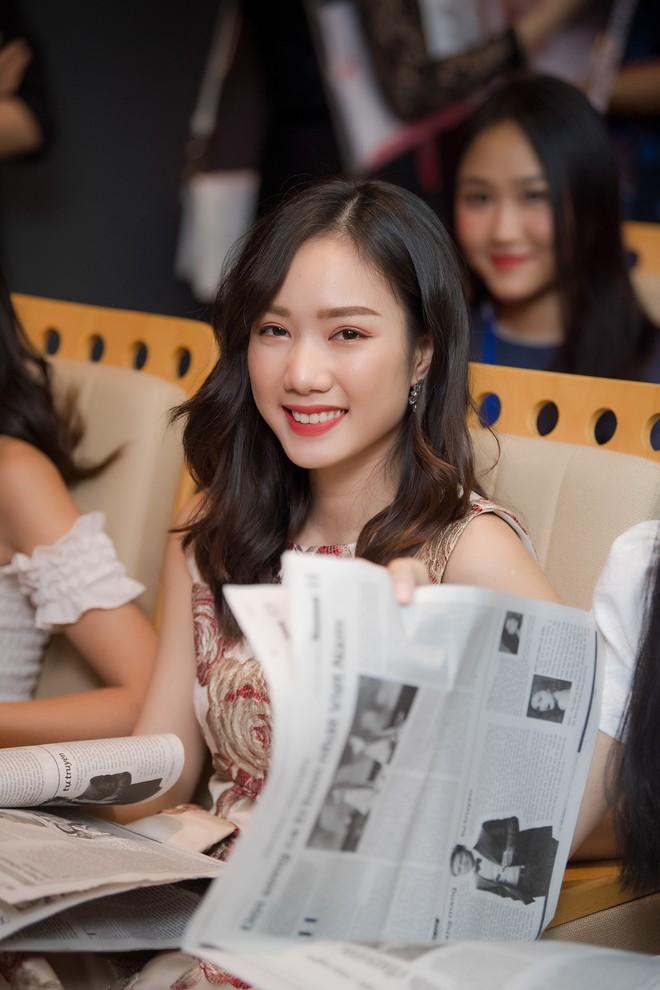 Clip đột nhập hậu trường HHVN 2018: Cận cảnh nhan sắc của người đẹp giống Park Min Young, em gái Vũ Hoàng Điệp - Ảnh 5.