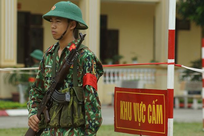 Mục kích lính công binh huấn luyện chống khủng bố - Ảnh 7.