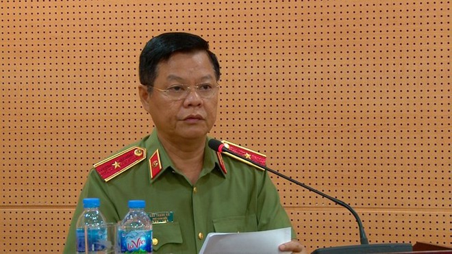 Tướng Đào Thanh Hải: Tàu cảnh sát đường thủy cạnh tàu cát tặc không phải của Hà Nội - Ảnh 1.
