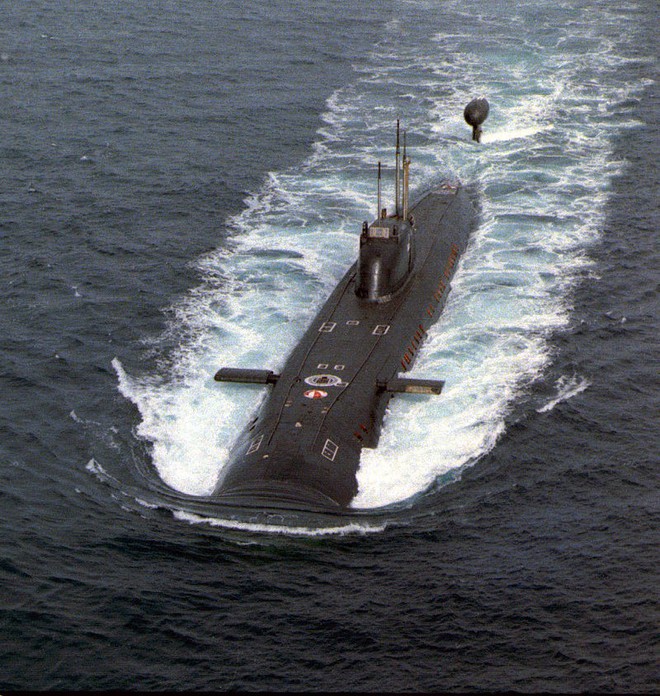 Vụ bắn nhầm hy hữu giữa 2 tàu ngầm hạt nhân Liên Xô suýt gây thảm họa không thể đo đếm - Ảnh 1.