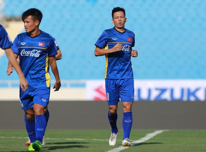 Hồng Duy ở lại U23 Việt Nam, tích cực tập hồi phục - Ảnh 6.