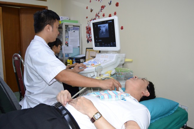 Ung thư tuyến giáp là bệnh khó phát hiện: BS khuyến cáo những người có nguy cơ cao mắc  - Ảnh 2.
