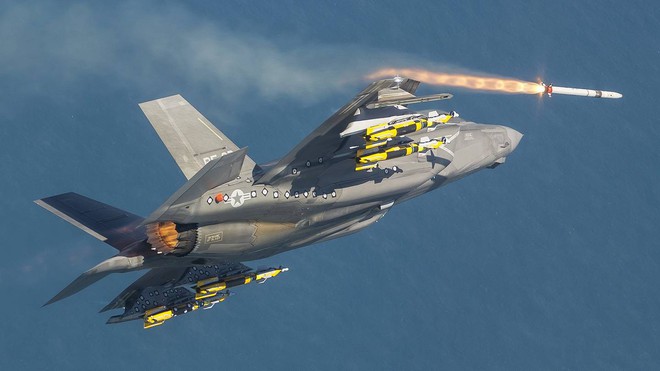 Luân Đôn: Tiêm kích tàng hình Su-57 Nga nhìn thấy F-35 Mỹ sẽ bỏ chạy như chuột thấy mèo - Ảnh 4.