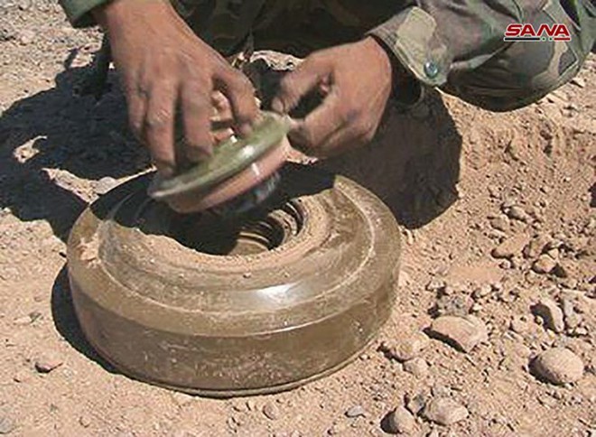 Quân tinh nhuệ Syria chiếm thêm cứ địa tại Sweida, IS co cụm chuẩn bị phản công - Ảnh 2.