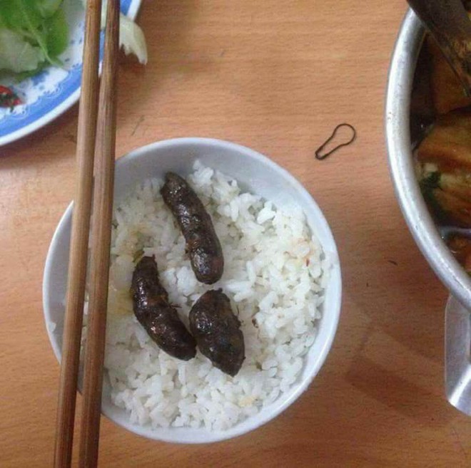 Lần đầu được bà xã trổ tài làm bánh cho ăn, anh chồng trẻ đứng hình khi chiêm ngưỡng thành quả - Ảnh 6.