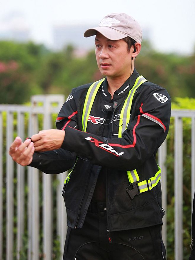 MC Anh Tuấn dẫn đầu đoàn mô tô khủng Hà Nội hội tụ 3 miền - Ảnh 3.