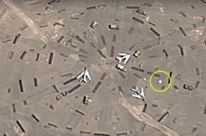 Google Earth làm lộ căn cứ quân sự bí mật của Trung Quốc trên sa mạc? - Ảnh 5.