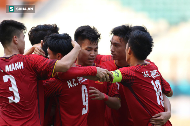 HLV Park Hang-seo vẫn không chịu ăn mừng khi U23 Việt Nam dẫn trước 2-0 - Ảnh 8.