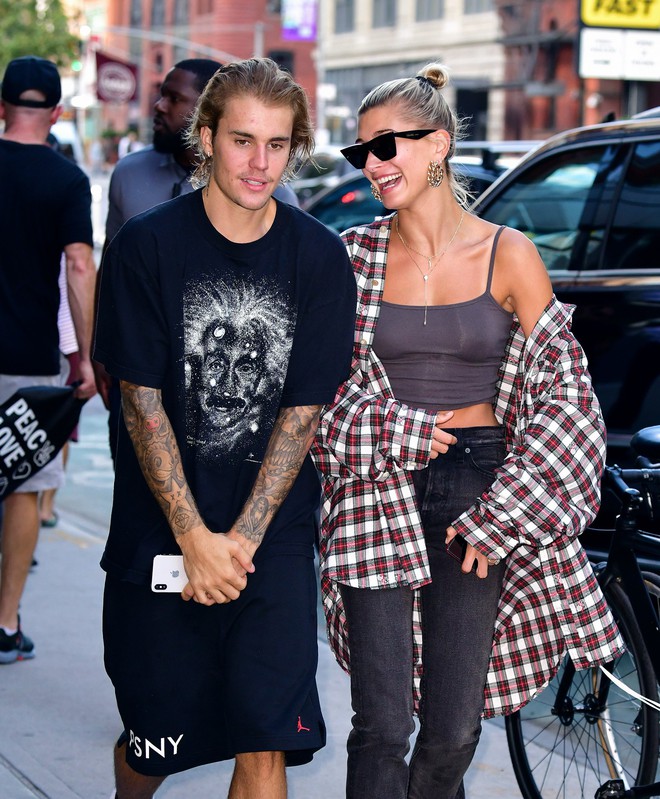 Justin Bieber - Hailey Baldwin bất ngờ dời đám cưới lại và đây là lý do! - Ảnh 1.