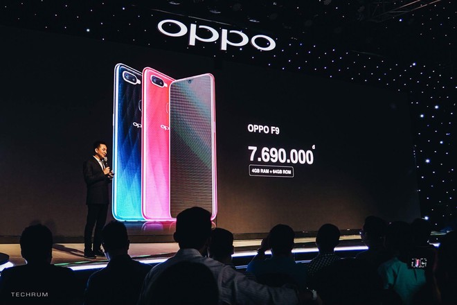 Chưa có giá, khách hàng vẫn liên tục đặt cọc cho OPPO F9 - Ảnh 1.