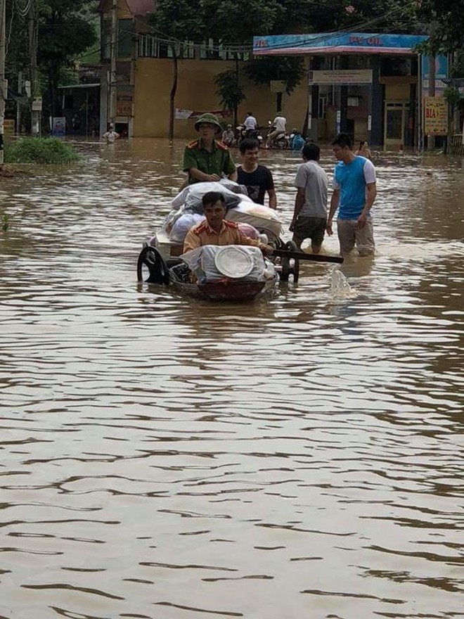 Mưa, ngập lụt nhiều nơi, Thanh Hóa sơ tán số lượng lớn dân  - Ảnh 3.