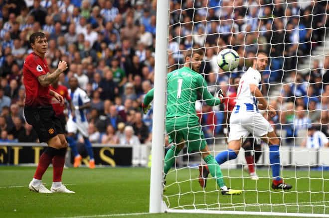 Chạm đáy thất vọng, Man United tan nát trong ngày Man City đại thắng - Ảnh 2.