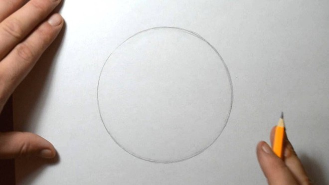 Tại sao vẽ đường tròn hoàn hảo bằng tay lại là việc cực kì khó? - Ảnh 1.