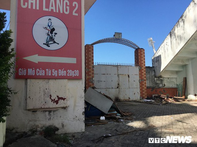 Ảnh: Sân vận động Chi Lăng tan hoang sau 8 năm lọt vào tay doanh nghiệp - Ảnh 6.