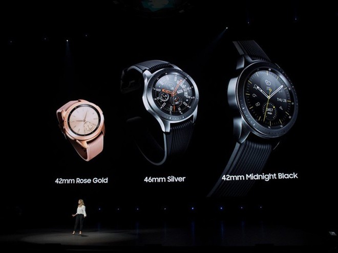 Galaxy Watch và Apple Watch: Mèo nào cắn mỉu nào? - Ảnh 1.