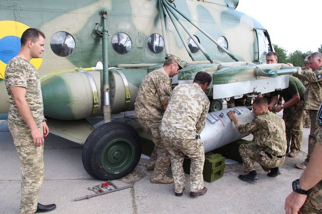 Trực thăng Mi-8 ồ ạt nã 300 tên lửa Oskol: Ukraine khẳng định chất lượng vũ khí nội địa - Ảnh 2.