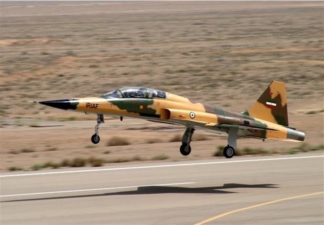Cận cảnh máy bay chiến đấu thế hệ mới của Iran  - Ảnh 2.