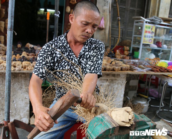 Ảnh: Hô biến gốc tre thành những ông Phúc Lộc Thọ độc đáo - Ảnh 11.