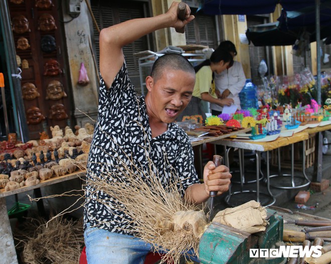 Ảnh: Hô biến gốc tre thành những ông Phúc Lộc Thọ độc đáo - Ảnh 7.