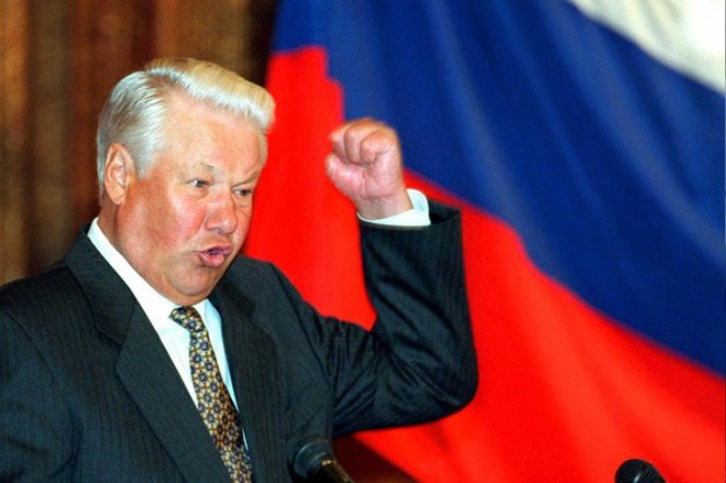 Báo Mỹ: Tình báo Nga coi Donald Trump là Boris Yeltsin - Ảnh 1.