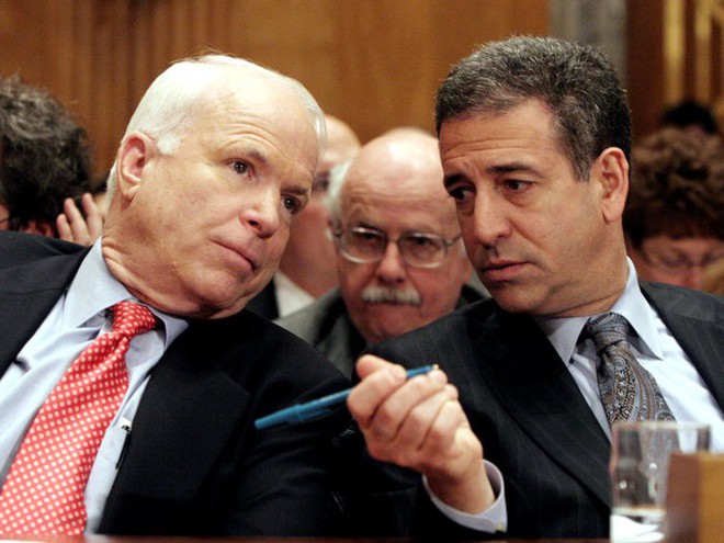 Cuộc đời Thượng nghị sĩ John McCain qua ảnh: Người bạn lớn có nhiều duyên nợ với Việt Nam - Ảnh 6.