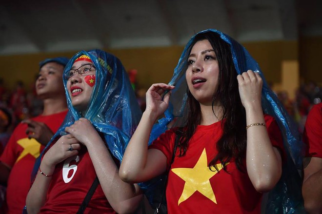 [TRỰC TIẾP] Khắp nơi nóng rực trước trận đấu lịch sử của U23 Việt Nam vs U23 Syria - Ảnh 2.