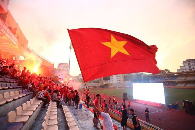 [TRỰC TIẾP] Khắp nơi nóng rực trước trận đấu lịch sử của U23 Việt Nam vs U23 Syria - Ảnh 1.