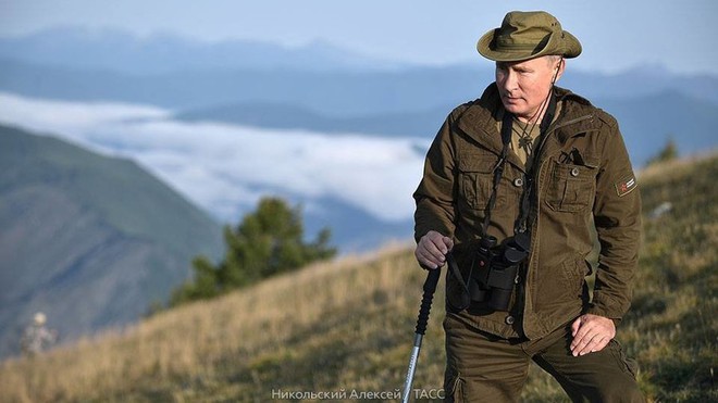 Tổng thống Putin gác lại chuyện chính trường, đi phiêu lưu ở Siberia - Ảnh 2.