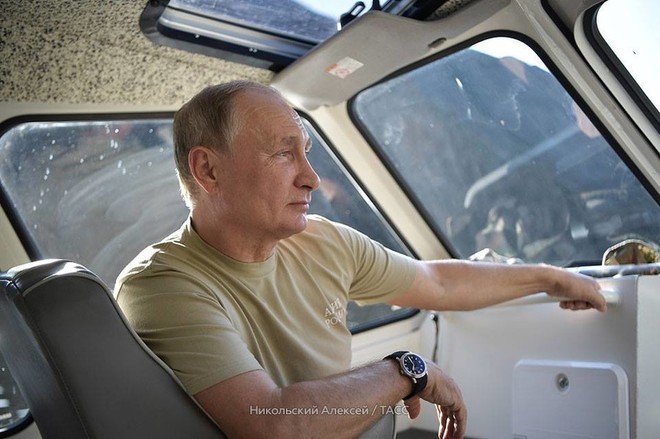 Tổng thống Putin gác lại chuyện chính trường, đi phiêu lưu ở Siberia - Ảnh 5.
