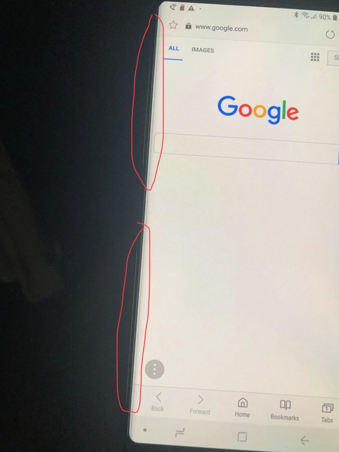 Nhiều người dùng phàn nàn Galaxy Note 9 bị “lỗi” hở sáng màn hình - Ảnh 1.