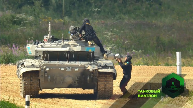 Tank Biathlon 2018: Vòng đua sinh tử ở bán kết và chung kết - Những thử thách khét tiếng - Ảnh 14.