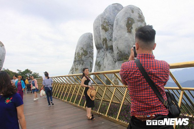Ảnh: Chiêm ngưỡng cây cầu Vàng độc đáo nằm trên bàn tay khổng lồ ở Đà Nẵng - Ảnh 11.
