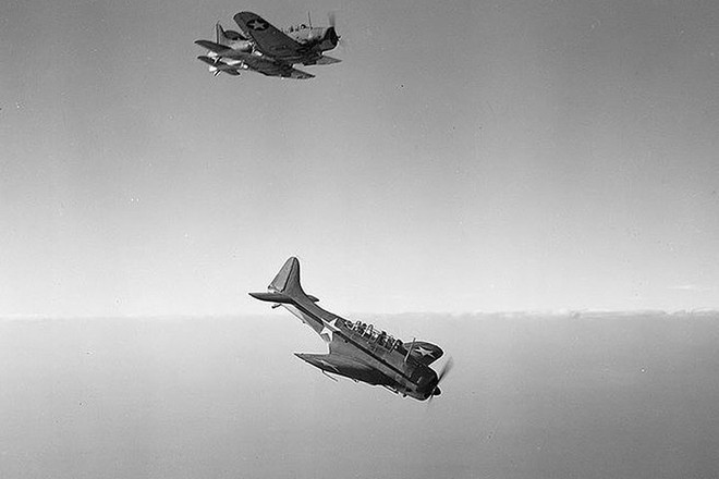 Ảnh: 10 máy bay “tử thần” lặng lẽ trên bầu trời thời chiến tranh - Ảnh 2.