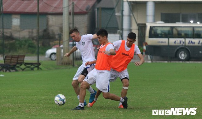 Dùng đội hình B, U23 Uzbekistan gọi viện binh đấu U23 Việt Nam - Ảnh 1.